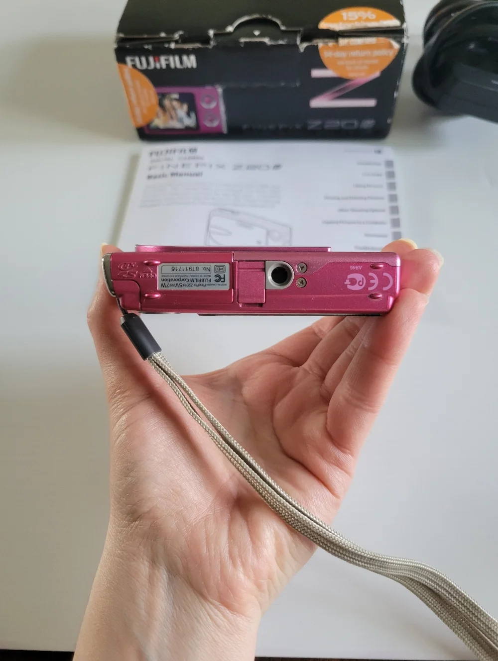 FUJIFILM FinePix Z20fd Pink 10.0MP 3x Optical Zoom Digital Camera Complete Box